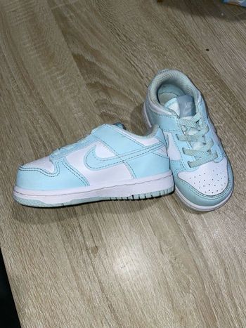 Nike dunk low bébé