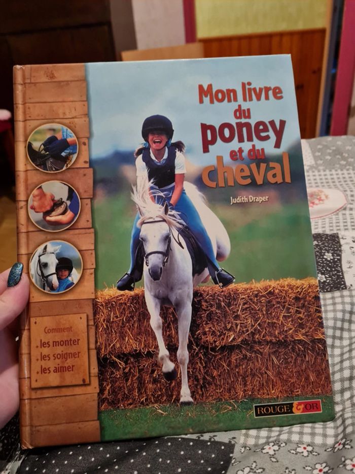Mon livre du poney et du cheval