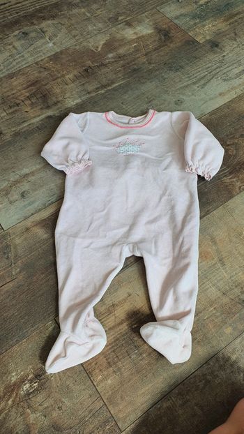 Très beau pyjamas petit bateau 6 mois 68 cm en excellent état 👌