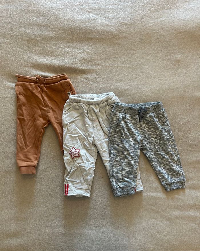 Lot de 3 joggings survêtement taille 18 mois