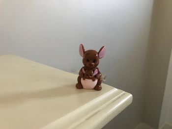 Figurine maman gourou et bébé winnie l’ourson