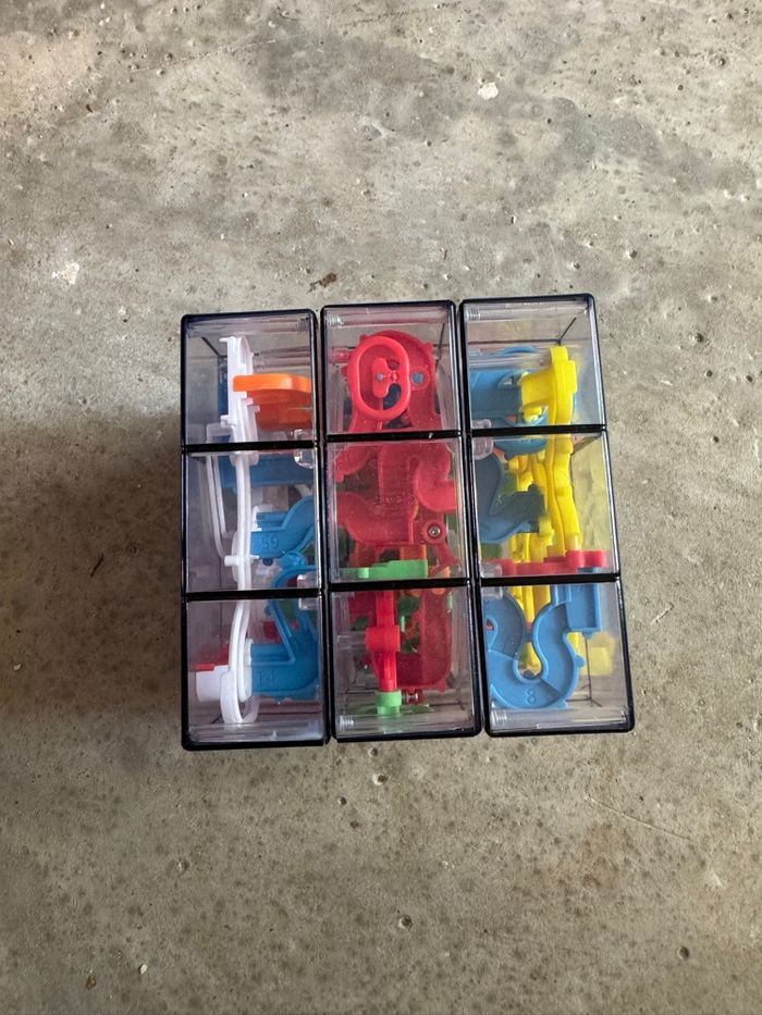 Rubix cube casse tête - photo numéro 3