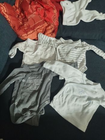 Lot 3 body+ 1 gilet