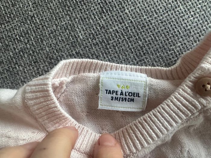Pull tape à l’œil 3 mois - photo numéro 2