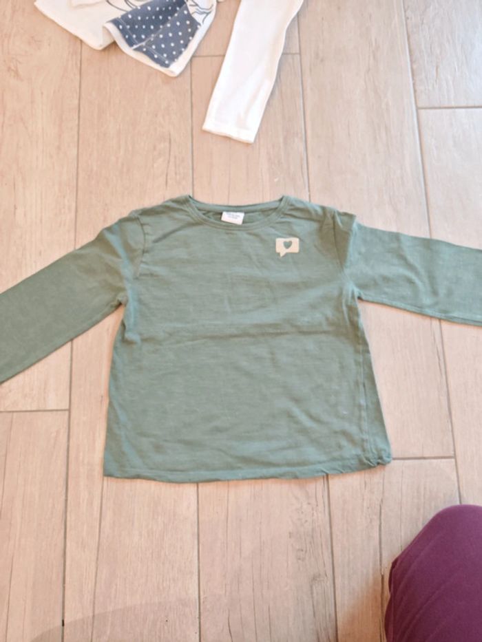 Lot de 3 Tshirt manches longues 5 ans - photo numéro 4