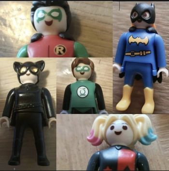 Lot de 5 figurines playmobil DC kinder surprise