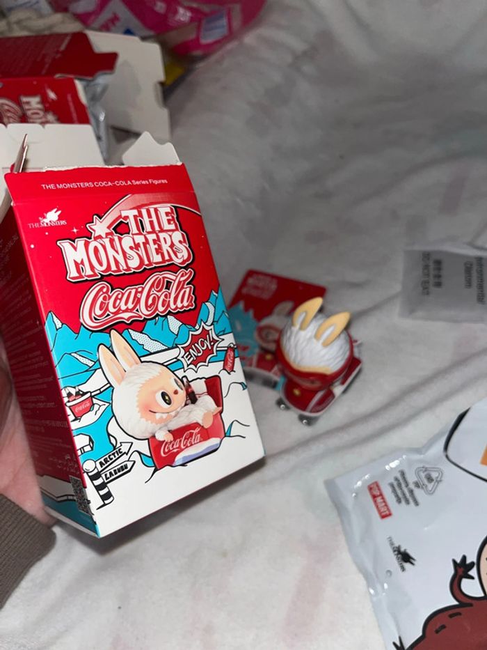 Labubu the monsters Coca-Cola - photo numéro 5