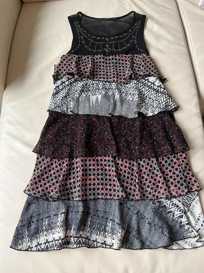 Jolie robe été lmv à volants taille 36-38 beg teille haut - photo numéro 13