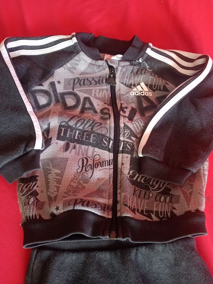 Ensemble adidas 6/9 mois - photo numéro 2