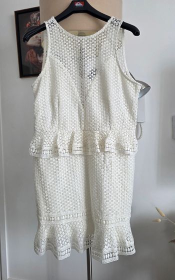 Robe dentelle 