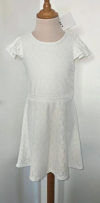 Robe dentelle chic blanche 8 ans Neuve