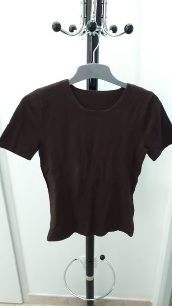 T shirt en mailles marron taille M