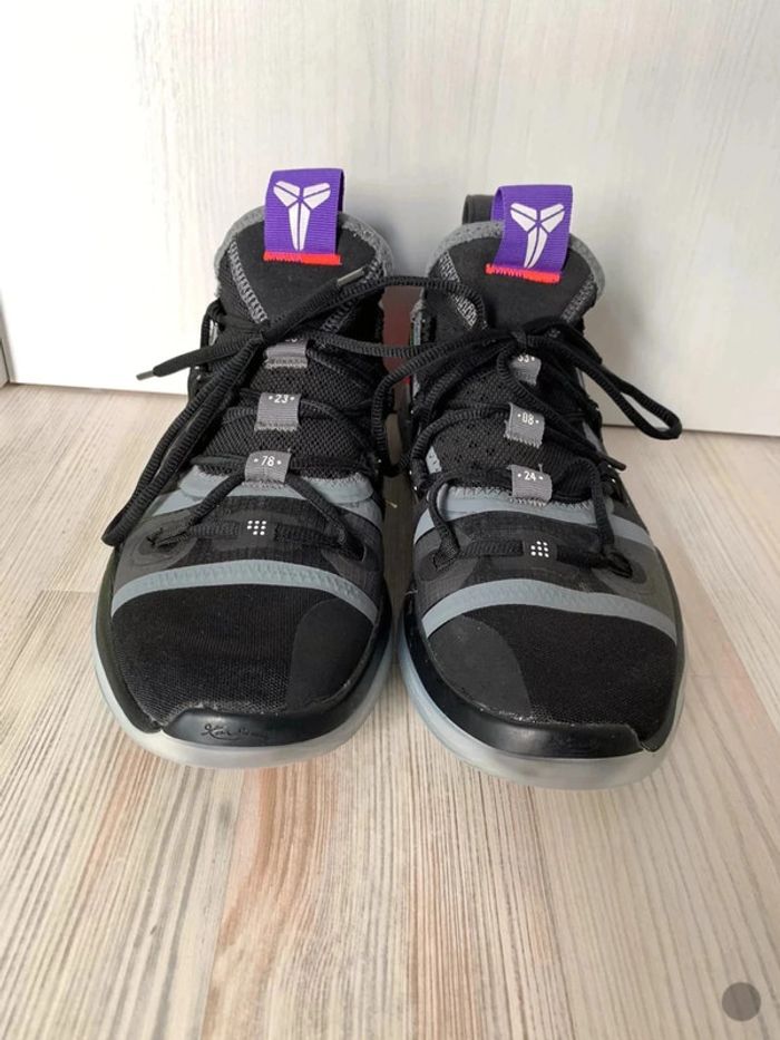 Kobe bryant basket chaussures de basketball taille 42