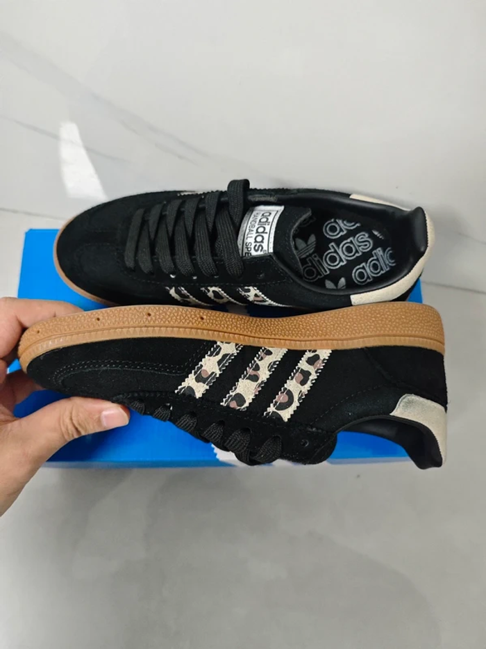 Adidas Handball Spezial taille 40 - photo numéro 3