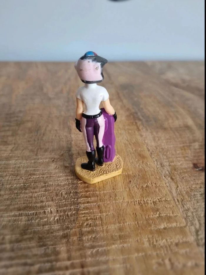 Figurine Angela - photo numéro 5