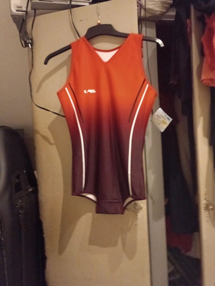 Maillot de bain une piece neuf - photo numéro 4