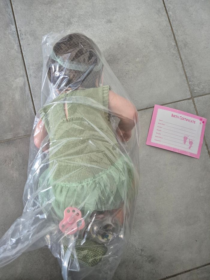 Poupée Reborn 55cm Neuf - photo numéro 3