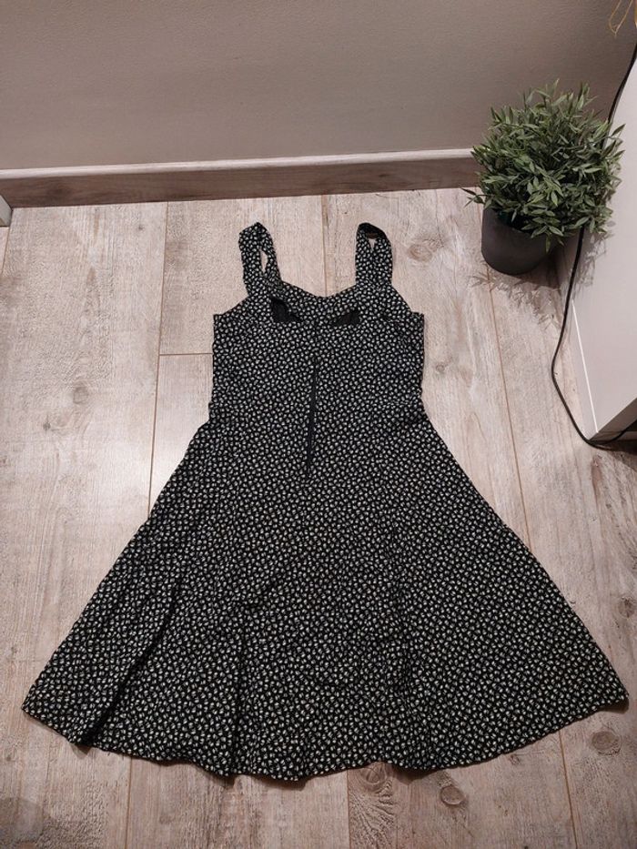 Robe d'été avec sa gilet - photo numéro 5