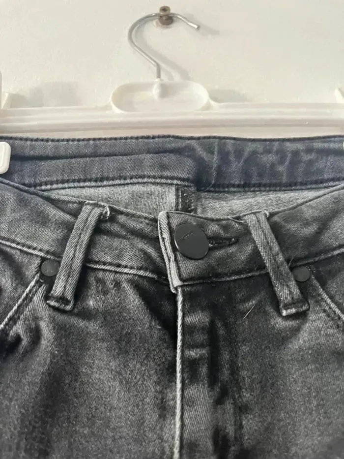 Jean - Taille 34 - photo numéro 3