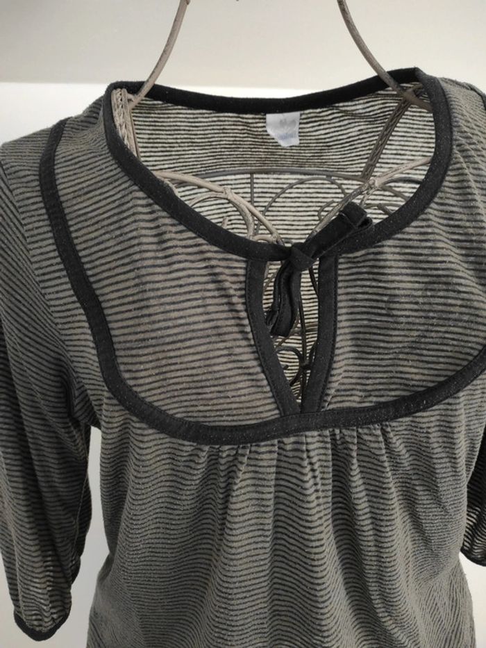 Haut gris et noir Camaïeu - photo numéro 2