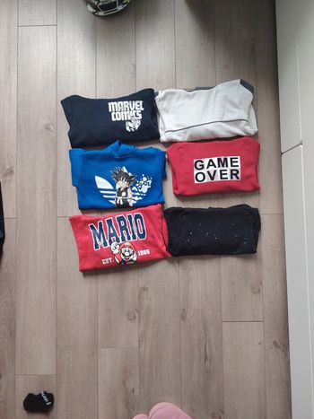 Lot de 6 pulls à capuche 6ans