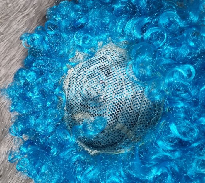 Perruque de clown ,cosplay ou autres bleu bouclés - photo numéro 6