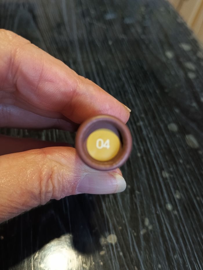 Eye liner doré - photo numéro 2