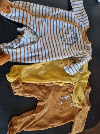 Lot 3 pyjamas velours