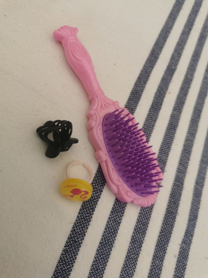 Lot d’accessoires pour poupée