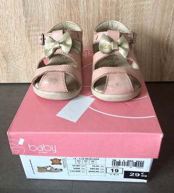 Sandales roses et dorées