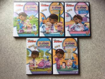 Lot de 5 DVD Disney Junior Docteur la Peluche (20€)