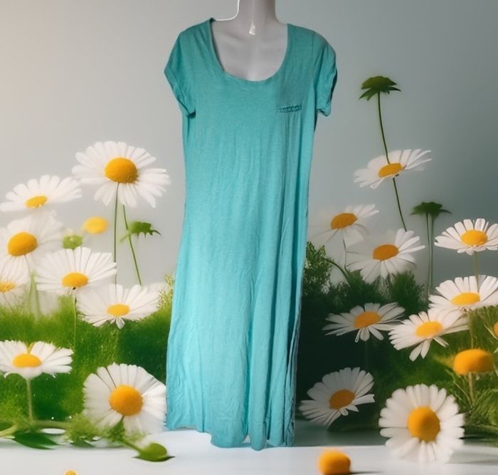 Superbe robe Lagune longue a manches courtes