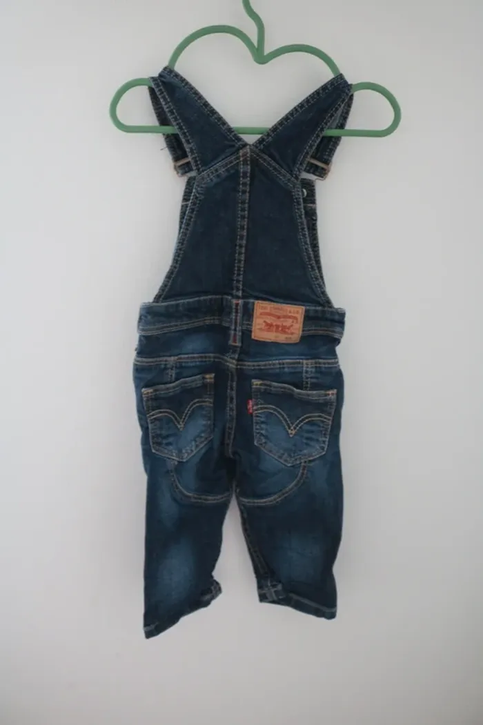 Ensemble chemise Kiabi et salopette Levi's 6 mois - photo numéro 5