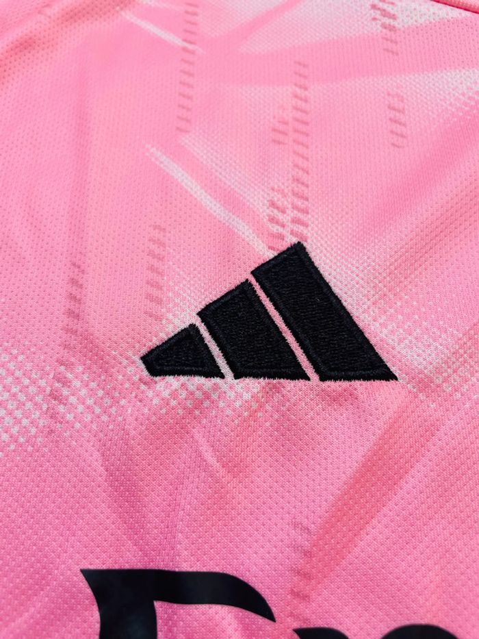 Maillot concept foot Réal Madrid rose taille s - photo numéro 5
