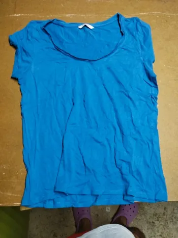 T-shirt bleu