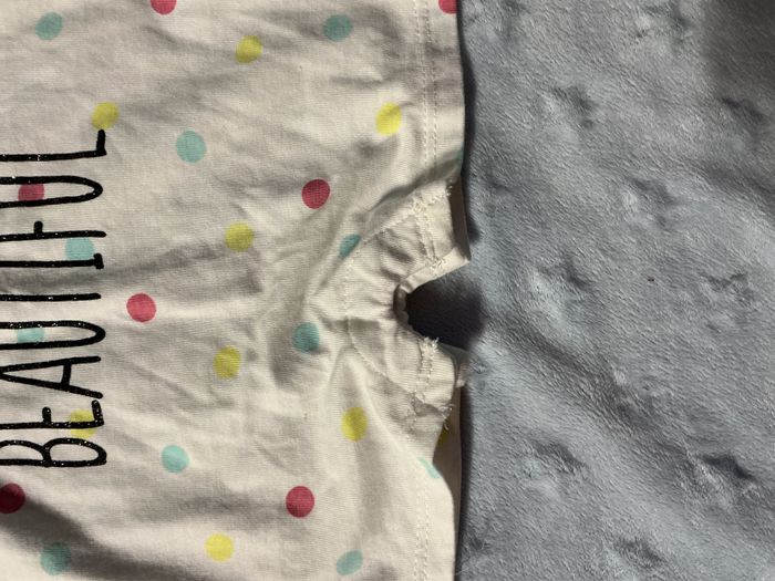 combishort débardeur blanc et multicolore pressions entre les jambes inscription devant 1 mois kiabi - photo numéro 4