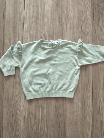 Pull fin avec cœurs ajourés sur le bas