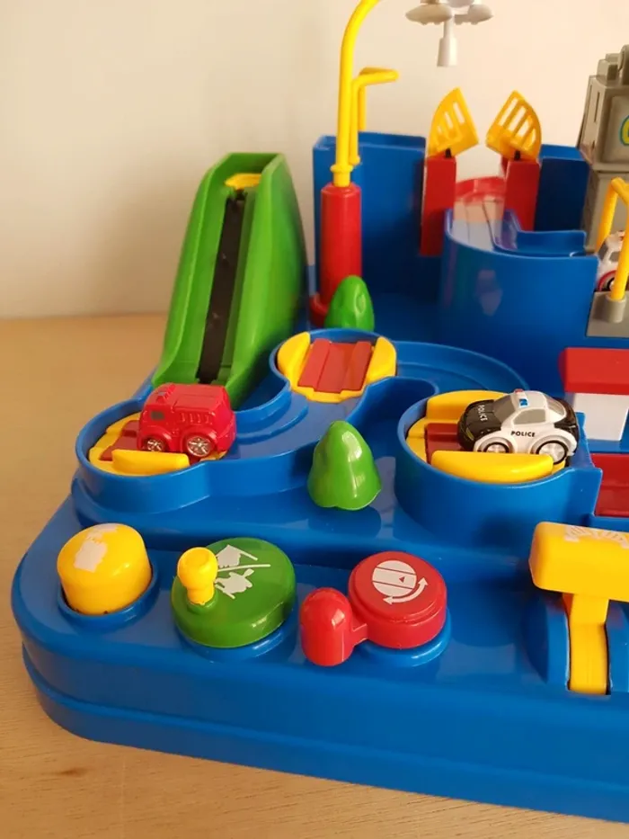 Jeu rescue city circuit fermé de petites voitures - photo numéro 7