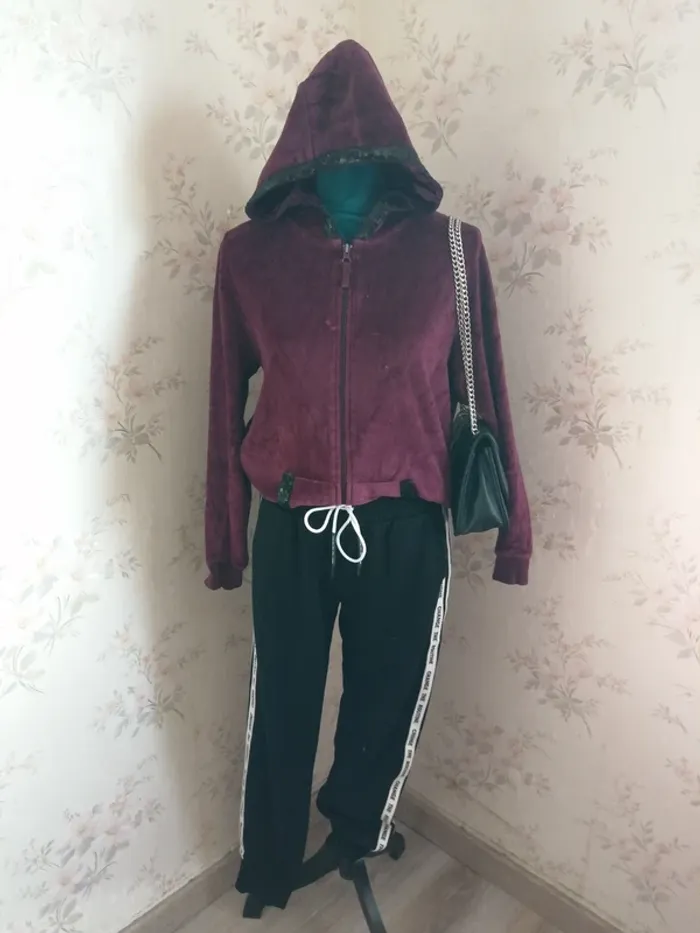 Veste à capuche bordeaux en velours avec poches et sequins / esmara / (M) - photo numéro 2