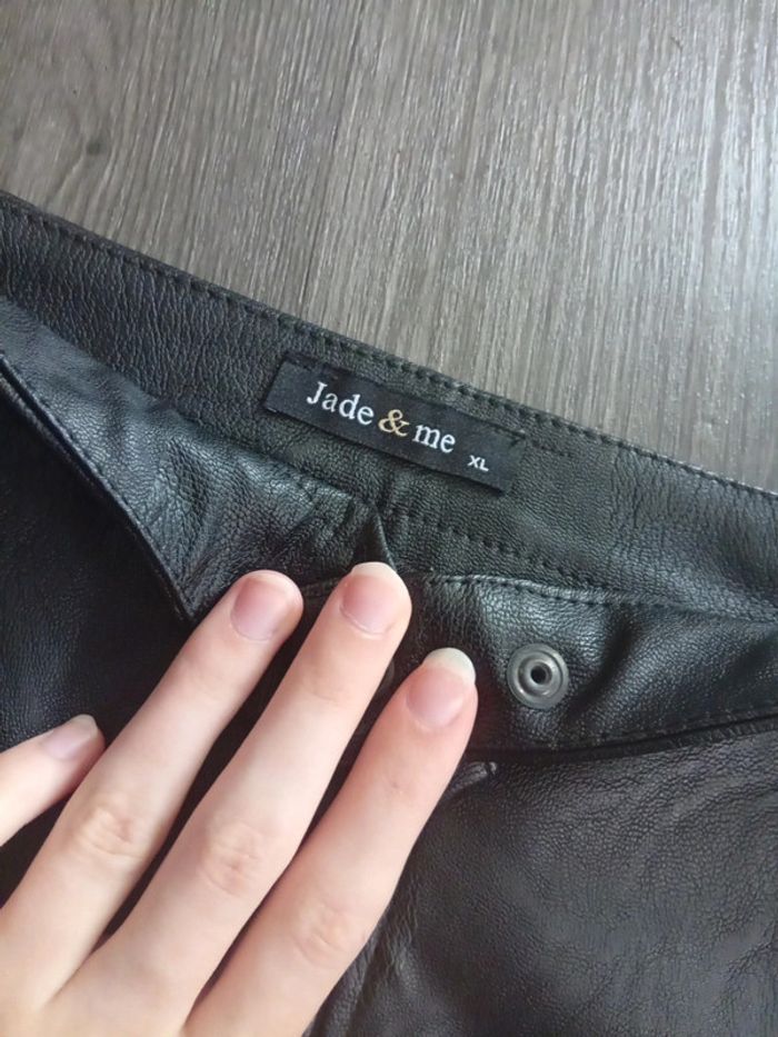 Jupe cuir - photo numéro 3