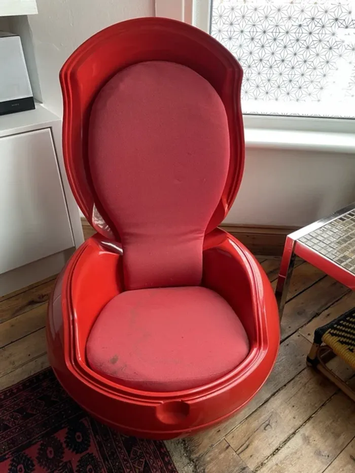 Chaise oeuf de jardin vintage originale conçue par Peter Ghyczy