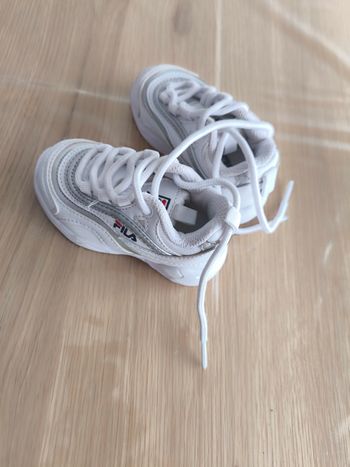 Basket fila taille 20