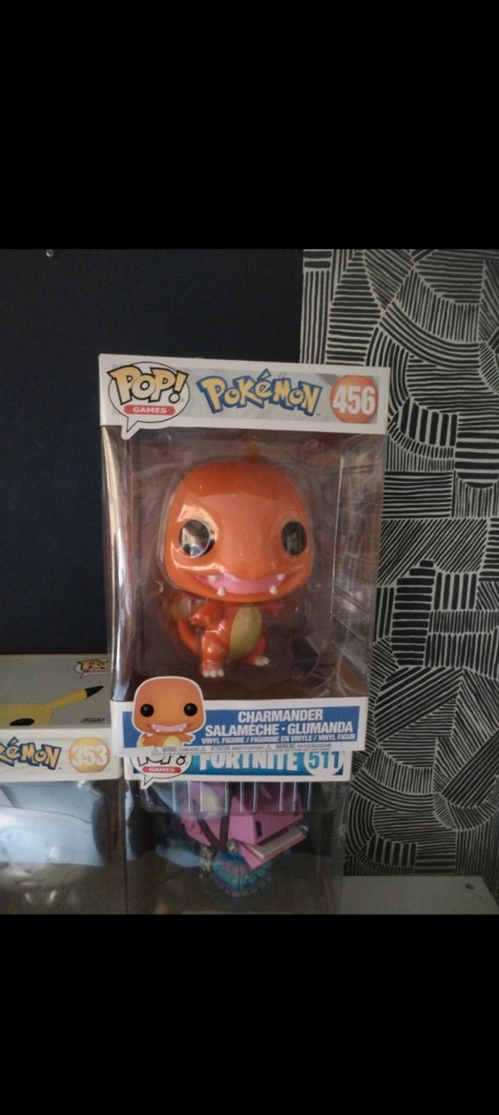 Pop geante Salamèche