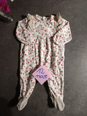 Pyjama cerises 12 mois