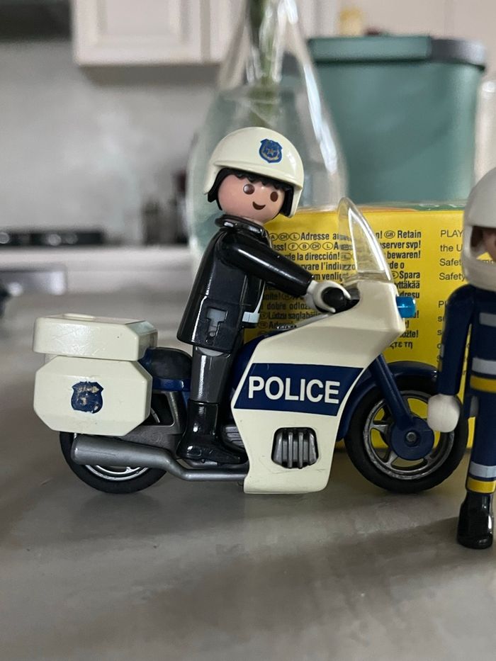 Lot de playmobil police - photo numéro 4