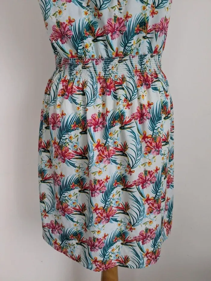 Robe fleurie T40 : U Collection - photo numéro 6