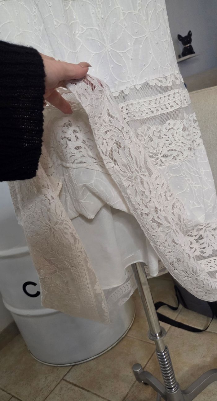 Robe Blanche Dentelle Bohème Chic – Made in Italy – Fluide & Élégante - photo numéro 6