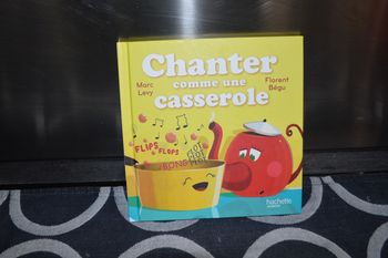 Livre Mac Donald Happy Meal Chanter comme une casserole