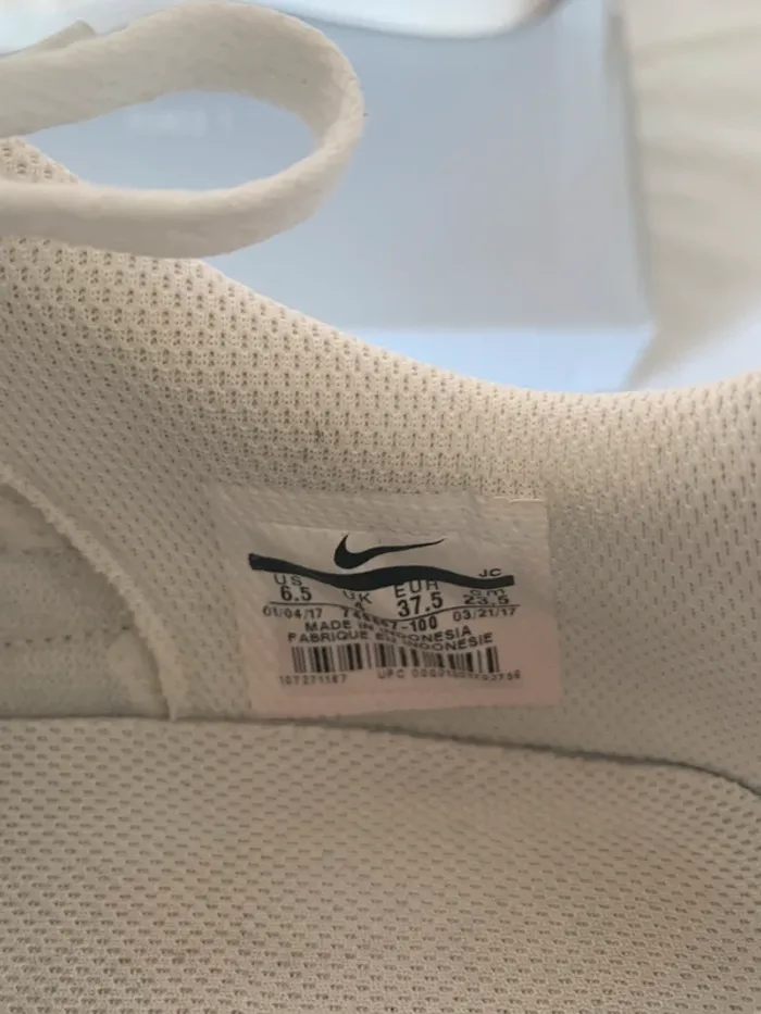 Basket Nike Court Royal Blanche Taille 37.5 - photo numéro 6