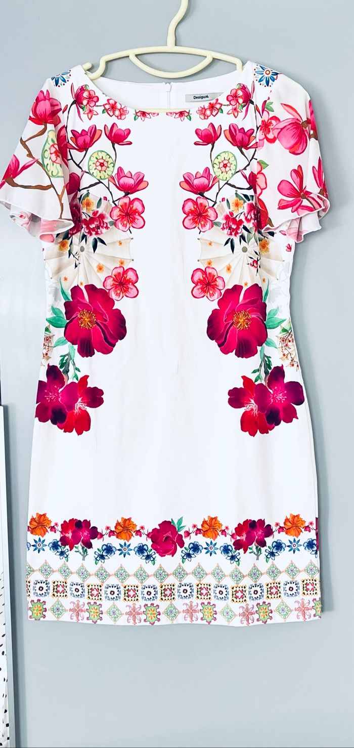 Robe neuve « Desigual » T40